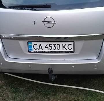 Серый Опель Зафира, объемом двигателя 1.8 л и пробегом 233 тыс. км за 6200 $, фото 13 на Automoto.ua