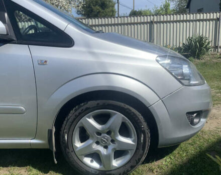 Сірий Опель Зафіра, об'ємом двигуна 1.6 л та пробігом 220 тис. км за 5000 $, фото 5 на Automoto.ua