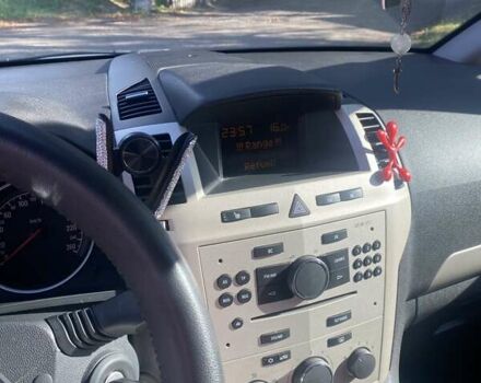 Серый Опель Зафира, объемом двигателя 1.8 л и пробегом 242 тыс. км за 5900 $, фото 14 на Automoto.ua