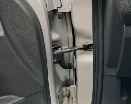 Серый Опель Зафира, объемом двигателя 1.6 л и пробегом 218 тыс. км за 5899 $, фото 14 на Automoto.ua