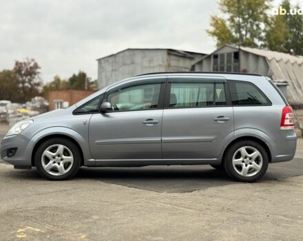 Серый Опель Зафира, объемом двигателя 1.9 л и пробегом 345 тыс. км за 6590 $, фото 4 на Automoto.ua
