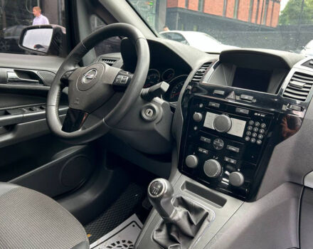 Серый Опель Зафира, объемом двигателя 1.9 л и пробегом 251 тыс. км за 7000 $, фото 9 на Automoto.ua