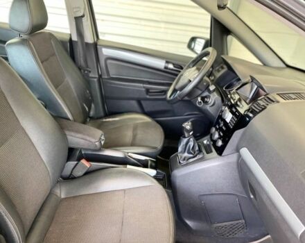 Сірий Опель Зафіра, об'ємом двигуна 0 л та пробігом 280 тис. км за 2600 $, фото 9 на Automoto.ua