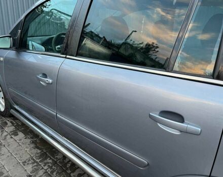 Серый Опель Зафира, объемом двигателя 1.6 л и пробегом 140 тыс. км за 7620 $, фото 7 на Automoto.ua