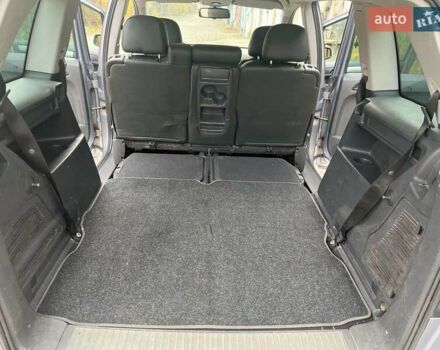 Серый Опель Зафира, объемом двигателя 1.6 л и пробегом 140 тыс. км за 7500 $, фото 26 на Automoto.ua