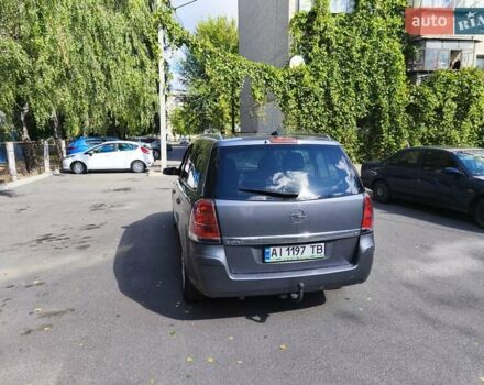 Серый Опель Зафира, объемом двигателя 1.8 л и пробегом 270 тыс. км за 5000 $, фото 4 на Automoto.ua