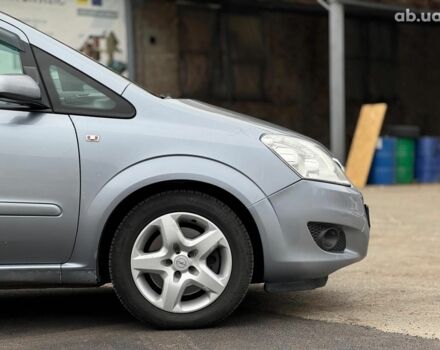 Серый Опель Зафира, объемом двигателя 1.9 л и пробегом 345 тыс. км за 6590 $, фото 12 на Automoto.ua