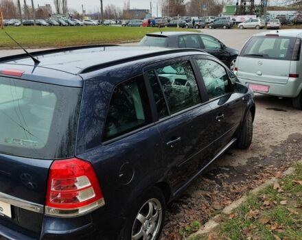 Серый Опель Зафира, объемом двигателя 1 л и пробегом 190 тыс. км за 5500 $, фото 2 на Automoto.ua