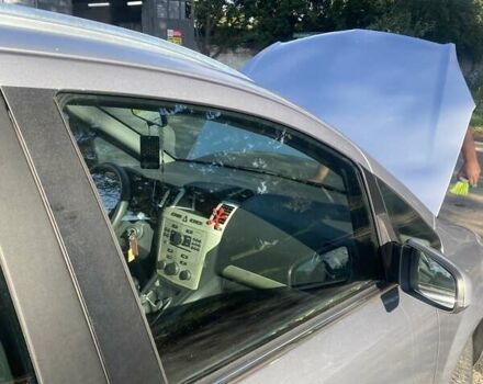 Серый Опель Зафира, объемом двигателя 1.8 л и пробегом 242 тыс. км за 5900 $, фото 18 на Automoto.ua