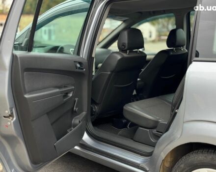 Серый Опель Зафира, объемом двигателя 1.9 л и пробегом 345 тыс. км за 6590 $, фото 29 на Automoto.ua