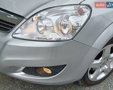 Опель Зафира 2008 в Дубно на Automoto.ua Серый Опель Зафира, объемом двигателя 1.6 л и пробегом 181 тыс. км за 5450 $, фото 2 на Automoto.ua