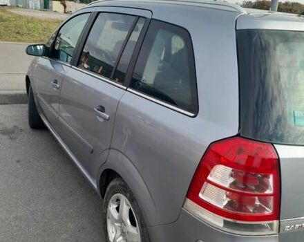 Серый Опель Зафира, объемом двигателя 1.6 л и пробегом 230 тыс. км за 6000 $, фото 1 на Automoto.ua