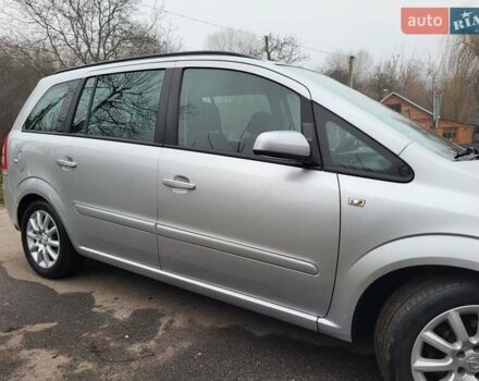 Серый Опель Зафира, объемом двигателя 1.8 л и пробегом 185 тыс. км за 6450 $, фото 26 на Automoto.ua