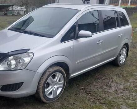 Серый Опель Зафира, объемом двигателя 1.6 л и пробегом 234 тыс. км за 5700 $, фото 1 на Automoto.ua