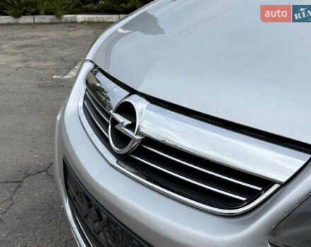 Опель Зафіра 2008 у Кривому Розі на Automoto.ua Сірий Опель Зафіра, об'ємом двигуна 2.2 л та пробігом 194 тис. км за 6499 $, фото 9 на Automoto.ua