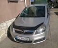 Серый Опель Зафира, объемом двигателя 1.9 л и пробегом 209 тыс. км за 5500 $, фото 1 на Automoto.ua