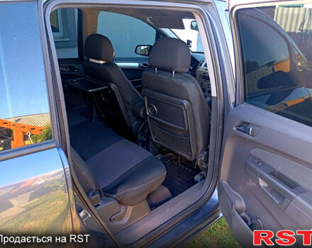 Серый Опель Зафира, объемом двигателя 1.7 л и пробегом 238 тыс. км за 7000 $, фото 11 на Automoto.ua