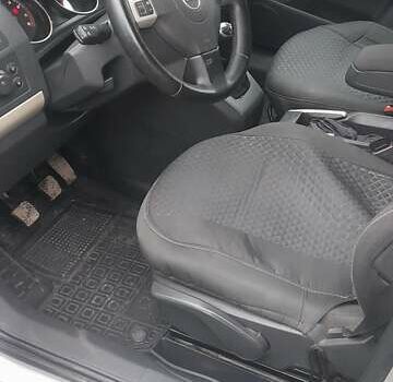 Серый Опель Зафира, объемом двигателя 1.6 л и пробегом 234 тыс. км за 5700 $, фото 13 на Automoto.ua