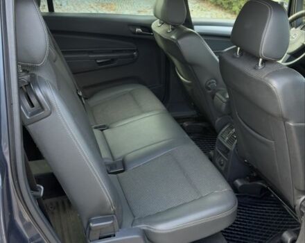 Серый Опель Зафира, объемом двигателя 1.9 л и пробегом 298 тыс. км за 3290 $, фото 10 на Automoto.ua