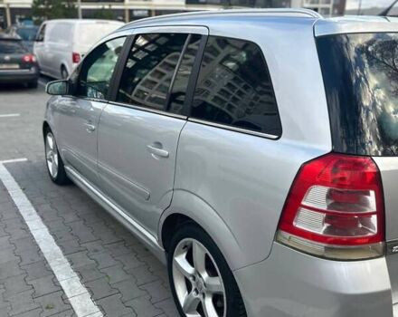 Серый Опель Зафира, объемом двигателя 1.69 л и пробегом 272 тыс. км за 5800 $, фото 9 на Automoto.ua