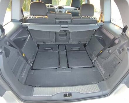 Сірий Опель Зафіра, об'ємом двигуна 1.9 л та пробігом 268 тис. км за 6750 $, фото 12 на Automoto.ua