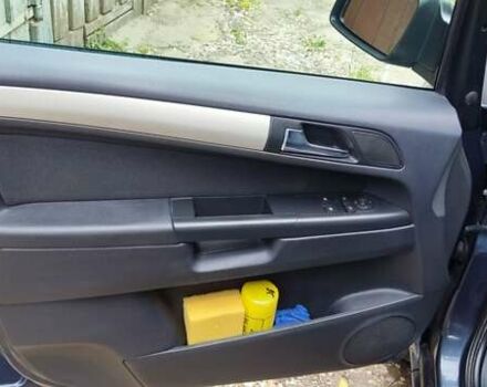 Серый Опель Зафира, объемом двигателя 1.7 л и пробегом 280 тыс. км за 6999 $, фото 14 на Automoto.ua