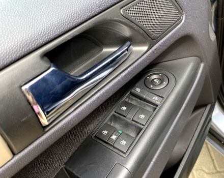 Серый Опель Зафира, объемом двигателя 1.7 л и пробегом 235 тыс. км за 5500 $, фото 4 на Automoto.ua