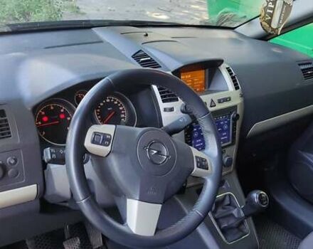 Серый Опель Зафира, объемом двигателя 1.7 л и пробегом 280 тыс. км за 6999 $, фото 6 на Automoto.ua