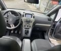 Серый Опель Зафира, объемом двигателя 1.6 л и пробегом 140 тыс. км за 7500 $, фото 20 на Automoto.ua