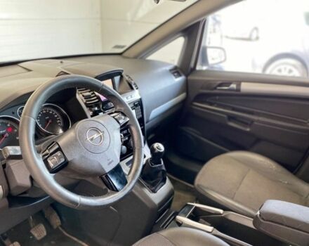 Сірий Опель Зафіра, об'ємом двигуна 0 л та пробігом 280 тис. км за 2600 $, фото 12 на Automoto.ua