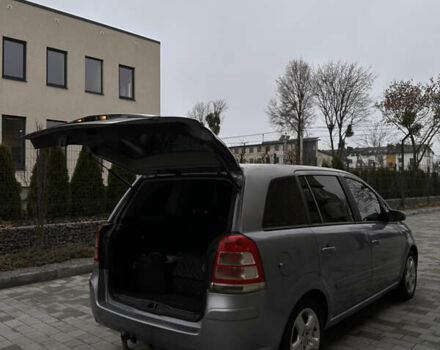 Серый Опель Зафира, объемом двигателя 1.69 л и пробегом 280 тыс. км за 4200 $, фото 31 на Automoto.ua