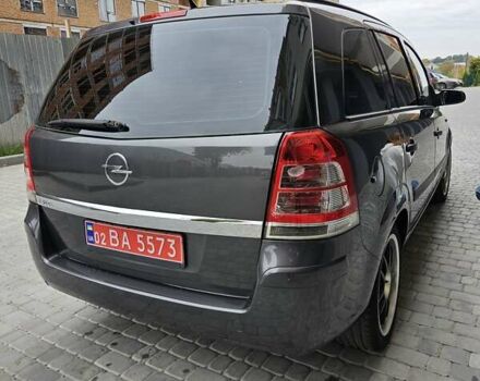 Серый Опель Зафира, объемом двигателя 1.8 л и пробегом 203 тыс. км за 6400 $, фото 4 на Automoto.ua