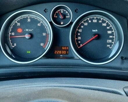 Опель Зафира 2008 в Житомире на Automoto.ua Серый Опель Зафира, объемом двигателя 1.9 л и пробегом 236 тыс. км за 5800 $, фото 9 на Automoto.ua