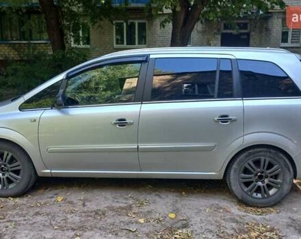 Серый Опель Зафира, объемом двигателя 1.8 л и пробегом 280 тыс. км за 5800 $, фото 2 на Automoto.ua