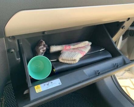 Серый Опель Зафира, объемом двигателя 1.7 л и пробегом 472 тыс. км за 4900 $, фото 11 на Automoto.ua