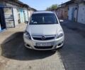 Серый Опель Зафира, объемом двигателя 1.8 л и пробегом 280 тыс. км за 5000 $, фото 1 на Automoto.ua