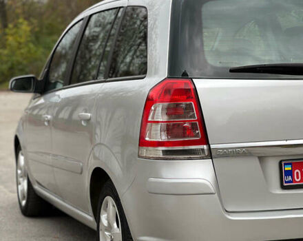 Опель Зафира 2008 в Житомире на Automoto.ua Серый Опель Зафира, объемом двигателя 1.8 л и пробегом 228 тыс. км за 5650 $, фото 5 на Automoto.ua