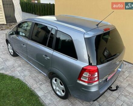 Серый Опель Зафира, объемом двигателя 1.8 л и пробегом 219 тыс. км за 6300 $, фото 9 на Automoto.ua