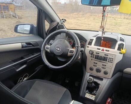 Серый Опель Зафира, объемом двигателя 1.9 л и пробегом 25 тыс. км за 5700 $, фото 6 на Automoto.ua