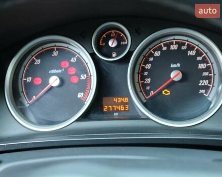Серый Опель Зафира, объемом двигателя 1.7 л и пробегом 277 тыс. км за 5300 $, фото 12 на Automoto.ua