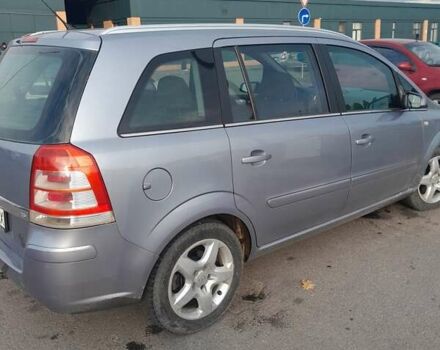 Серый Опель Зафира, объемом двигателя 1.6 л и пробегом 230 тыс. км за 6000 $, фото 6 на Automoto.ua