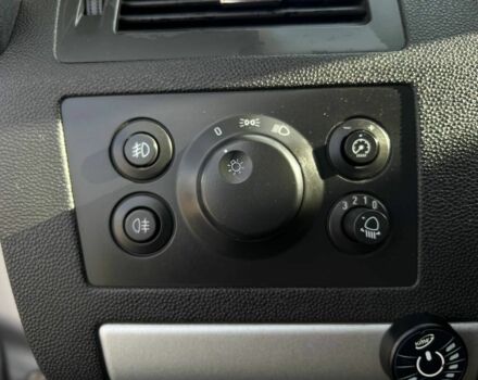 Серый Опель Зафира, объемом двигателя 2.2 л и пробегом 194 тыс. км за 6400 $, фото 14 на Automoto.ua