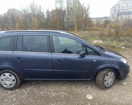 Серый Опель Зафира, объемом двигателя 2 л и пробегом 330 тыс. км за 3300 $, фото 2 на Automoto.ua