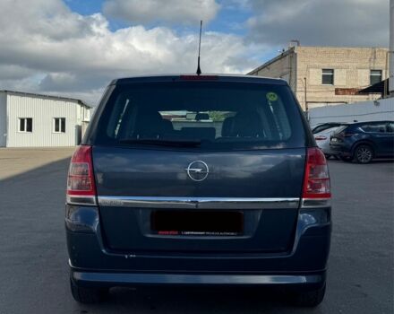Серый Опель Зафира, объемом двигателя 1.6 л и пробегом 200 тыс. км за 2800 $, фото 6 на Automoto.ua