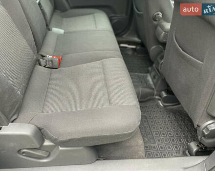 Серый Опель Зафира, объемом двигателя 1.9 л и пробегом 270 тыс. км за 5800 $, фото 11 на Automoto.ua