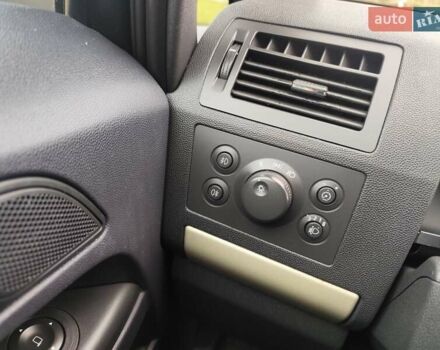 Сірий Опель Зафіра, об'ємом двигуна 1.6 л та пробігом 200 тис. км за 6300 $, фото 20 на Automoto.ua