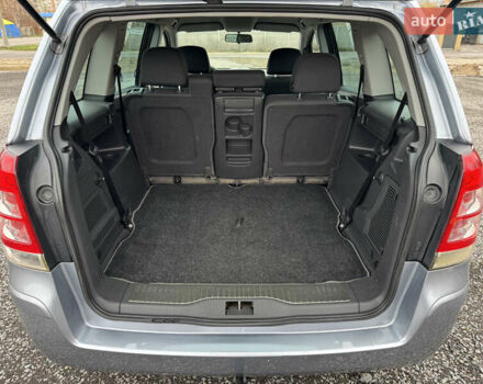 Серый Опель Зафира, объемом двигателя 1.91 л и пробегом 176 тыс. км за 6500 $, фото 18 на Automoto.ua