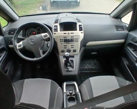 Сірий Опель Зафіра, об'ємом двигуна 1.8 л та пробігом 234 тис. км за 5999 $, фото 5 на Automoto.ua