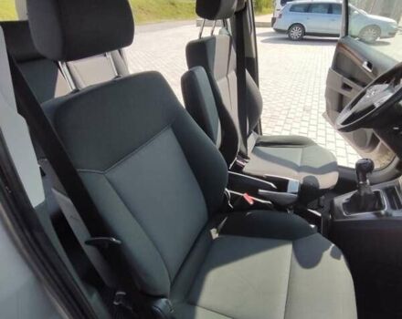 Сірий Опель Зафіра, об'ємом двигуна 1.9 л та пробігом 268 тис. км за 6750 $, фото 9 на Automoto.ua