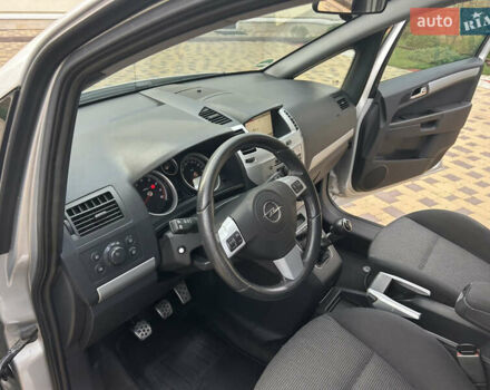 Сірий Опель Зафіра, об'ємом двигуна 1.8 л та пробігом 228 тис. км за 6800 $, фото 35 на Automoto.ua